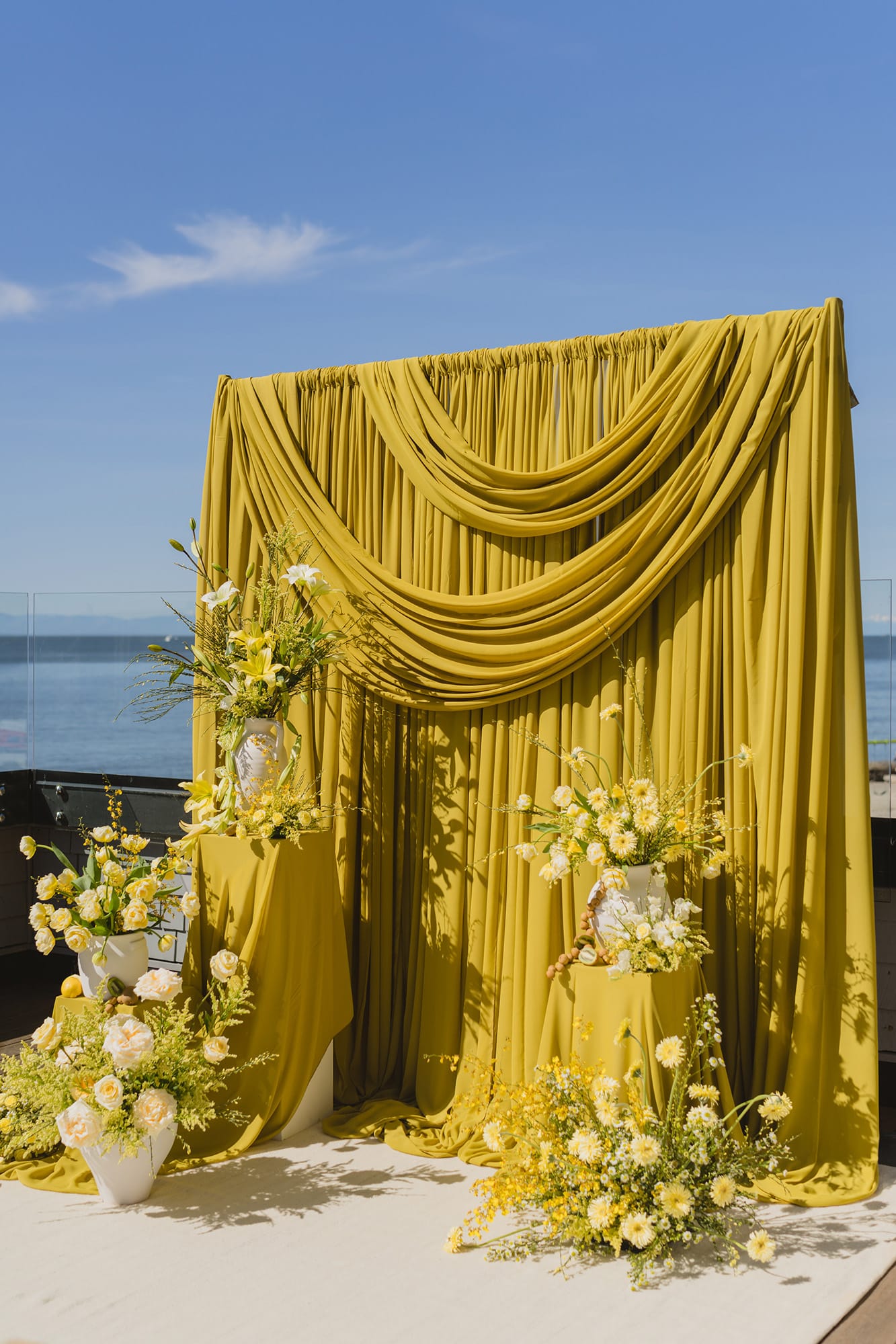 Yellow Wedding Theme Ideas